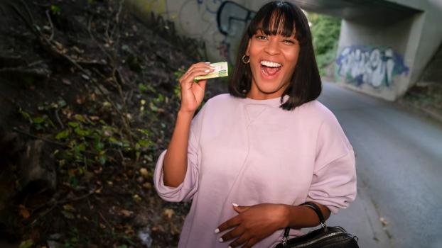 PublicAgent – Samantha Cruuz – Laying the Bait