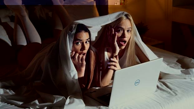 OnlyTarts – Milancheek & Novella Night – Scary Movie Night