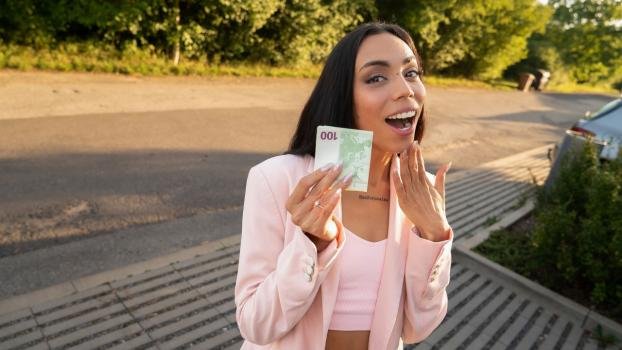 PublicAgent – Cute Colombian Ass